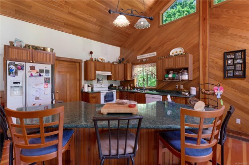 1205 Cherry Point Rd, Cobble Hill, BC 