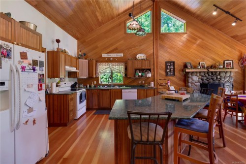 1205 Cherry Point Rd, Cobble Hill, BC 
