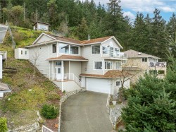 4895 Laguna Way Nanaimo, BC V9T 5C2