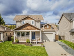 261 Applegreen Ave Nanaimo, BC V9R 0A6