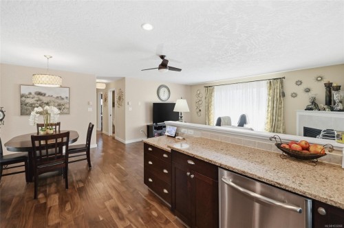 1688 Lailah'S Loop, Qualicum Beach, BC 