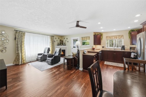 1688 Lailah'S Loop, Qualicum Beach, BC 