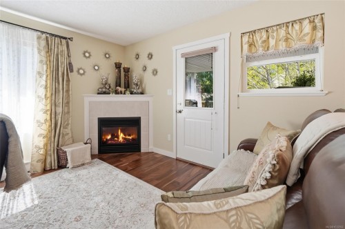 1688 Lailah'S Loop, Qualicum Beach, BC 