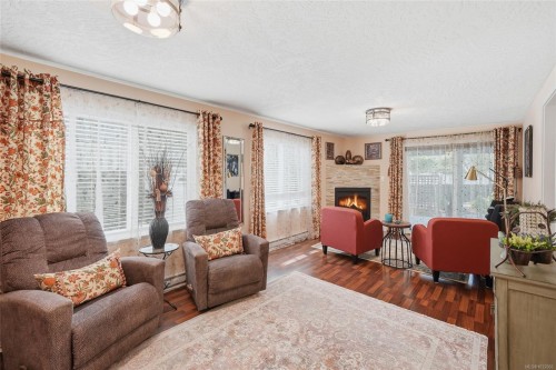 1688 Lailah'S Loop, Qualicum Beach, BC 