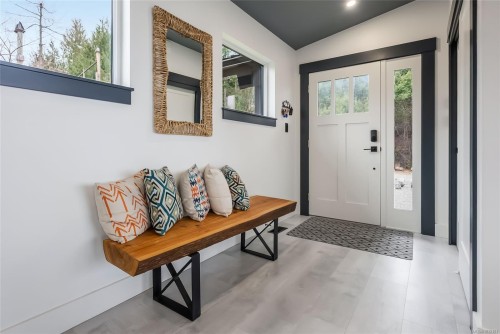 1704 Warn Way, Qualicum Beach, BC 