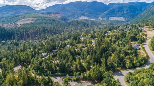 1704 Warn Way, Qualicum Beach, BC 