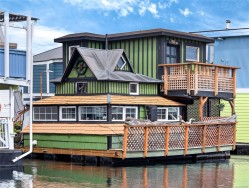 C 3-1 Dallas Rd Victoria, BC V8V 0B2