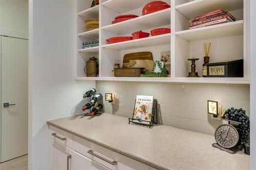 3303 Water Birch Circle, Kelowna, BC - Indoor