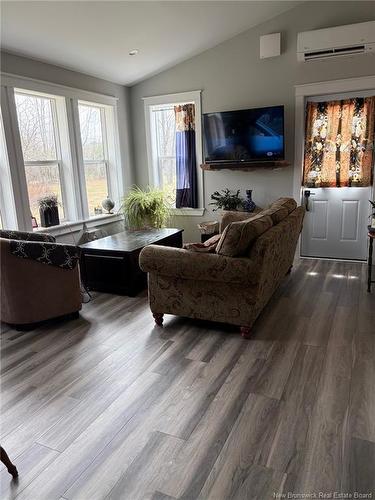 19 Pine St, Saint Stephen, NB 