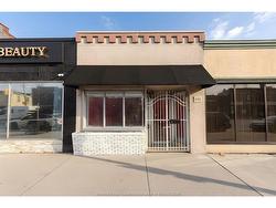 4746 WYANDOTTE Street EASTWindsor, ON N8Y 1H7