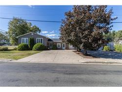 5 Timber LANE  Fredericton, NB E3A 8R6