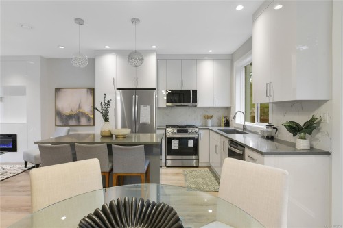 996 Citation Rd, Langford, BC 