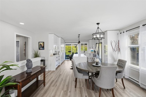 1866 Hawk Dr, Courtenay, BC 