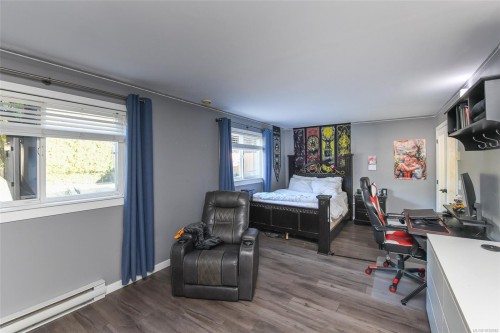 1866 Hawk Dr, Courtenay, BC 