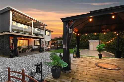 1866 Hawk Dr, Courtenay, BC 