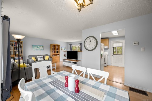 1238 Don Rd, Comox, BC 