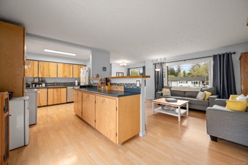 1238 Don Rd, Comox, BC 