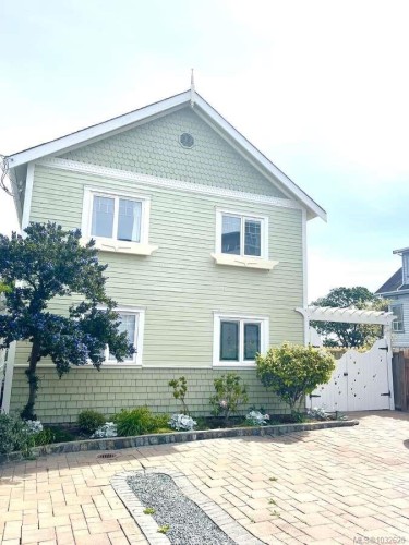 485 Head St, Esquimalt, BC 