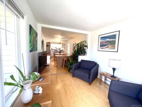 485 Head St, Esquimalt, BC 