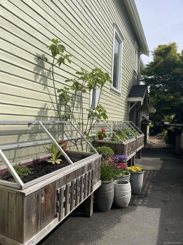 485 Head St, Esquimalt, BC 