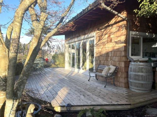 485 Head St, Esquimalt, BC 