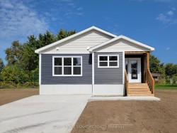 16 Briarwood Place Innisfil, ON L0L 1L0