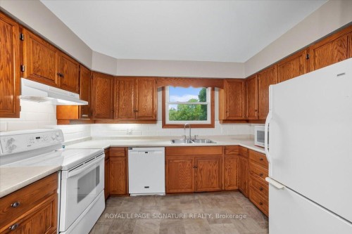 268 Cameron Street, Goderich, ON - Indoor Photo Showing Kitchen With Double Sink