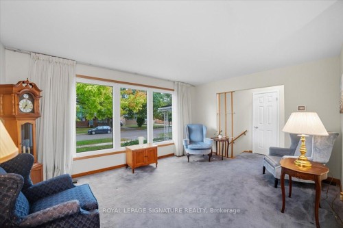 268 Cameron Street, Goderich, ON - Indoor Photo Showing Living Room