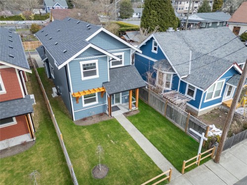 635 5Th St, Courtenay, BC 
