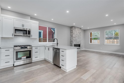 635 5Th St, Courtenay, BC 