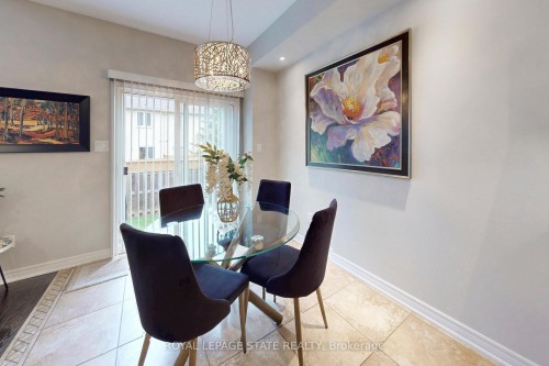 34 Forest Valley Crescent, Hamilton, ON - Indoor Photo Showing Dining Room