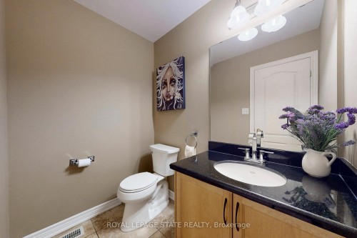 34 Forest Valley Crescent, Hamilton, ON - Indoor Photo Showing Bathroom