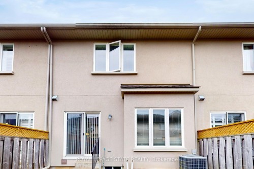 34 Forest Valley Crescent, Hamilton, ON - Outdoor With Exterior