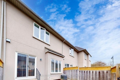 34 Forest Valley Crescent, Hamilton, ON - Outdoor With Exterior