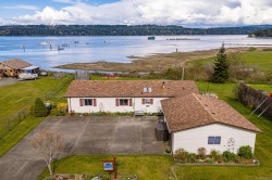 7442 Yake Rd  Fanny Bay, BC V0R 1W0