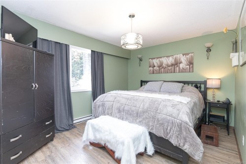 2834 Sooke Rd, Langford, BC - Indoor Photo Showing Bedroom