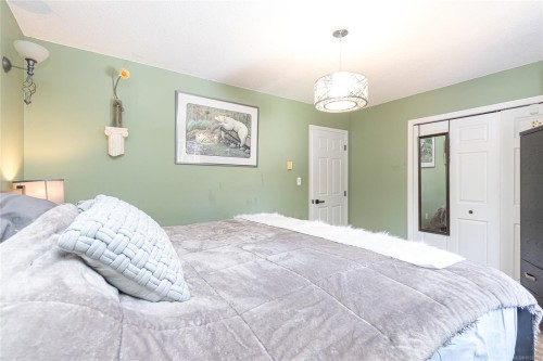 2834 Sooke Rd, Langford, BC - Indoor Photo Showing Bedroom