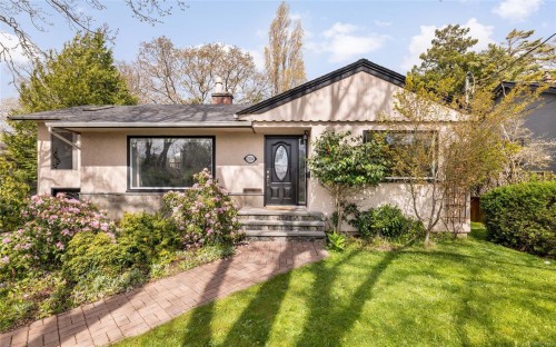2324 Cranmore Rd, Oak Bay, BC 