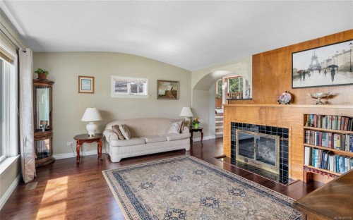 2324 Cranmore Rd, Oak Bay, BC 