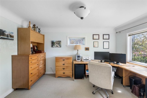 2324 Cranmore Rd, Oak Bay, BC 