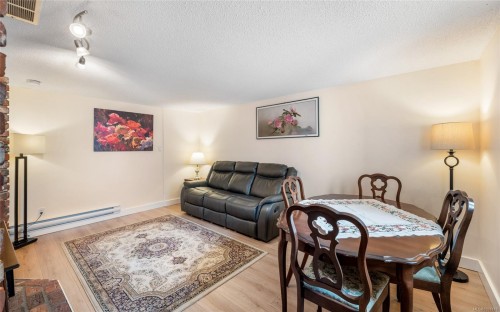 2324 Cranmore Rd, Oak Bay, BC 