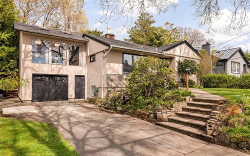 2324 Cranmore Rd, Oak Bay, BC 