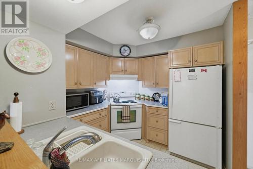 408 - 121 Water Street W, Cornwall, ON - Indoor Photo Showing Kitchen