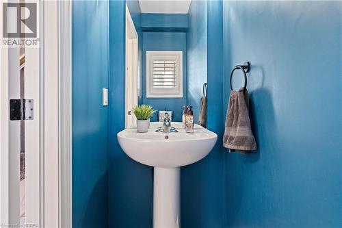 88 Severino Circle, Smithville, ON - Indoor Photo Showing Bathroom