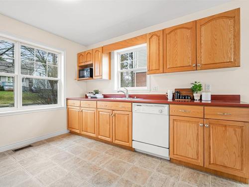 3752 Memorial Drive, Halifax, NS 