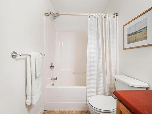 3752 Memorial Drive, Halifax, NS 