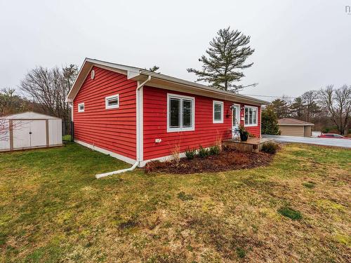 14 Hillside Drive, Bridgewater, NS 
