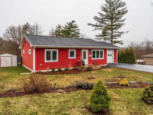 14 Hillside Drive, Bridgewater, NS 