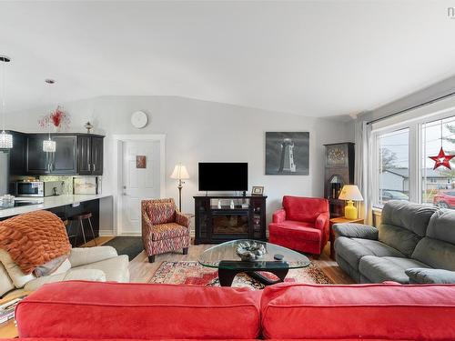 14 Hillside Drive, Bridgewater, NS 
