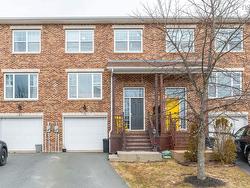 79 Collingwood Court  Dartmouth, NS B2W 0G4